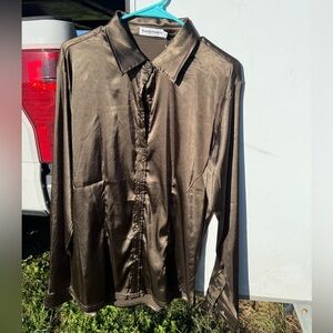 Women’s Large Ranch Dressn large shirt